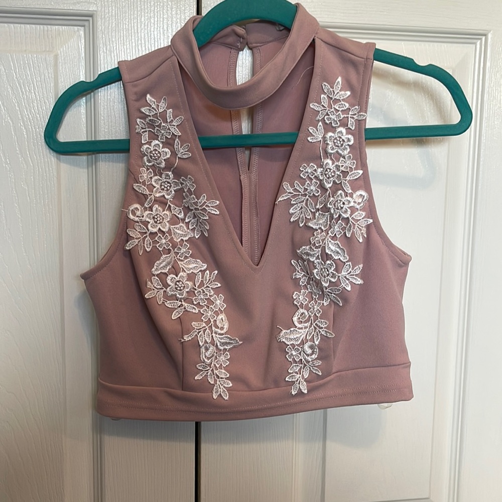 NEVER WORN SHIRT WANT TO SELL FAST